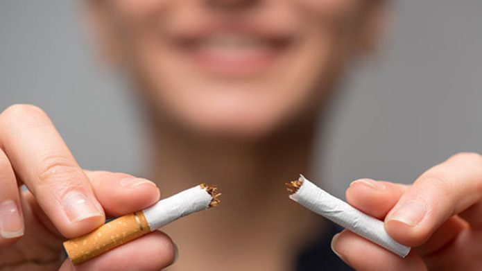 Nikotin bei Heiserkeit vermeiden